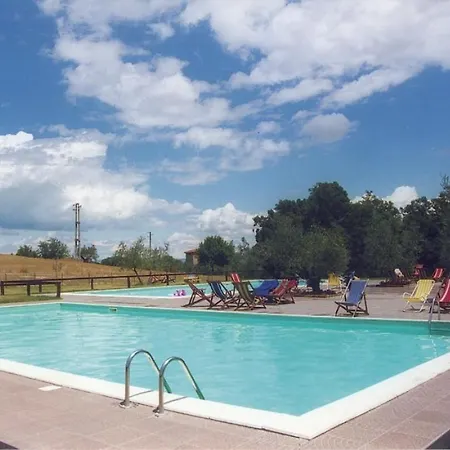 Апартаменты Caioncola Sleeps 6 Pool Wifi