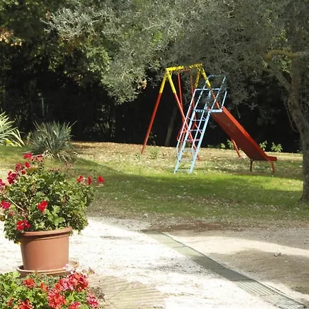 Caioncola Sleeps 6 Pool Wifi Апартаменты