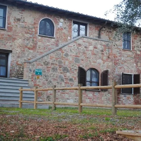 Caioncola Sleeps 6 Pool Wifi Апартаменты *
